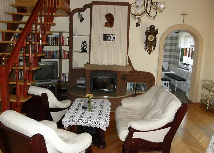 Dom wakacyjny Dom Z Ogrodem Do 10 Osób !